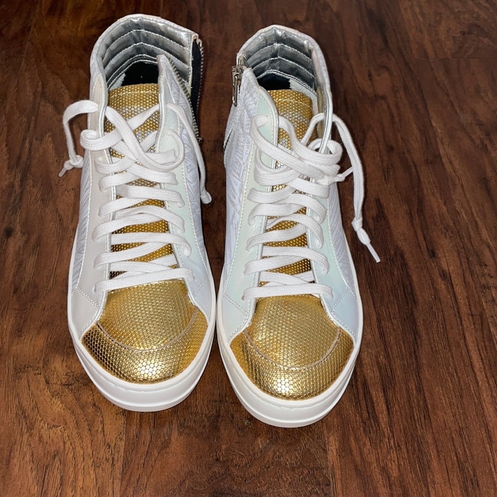 P448 sneakers.